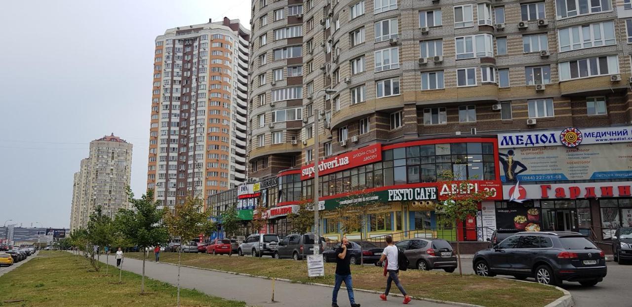 Apartments "Pleasure" Kijów Zewnętrze zdjęcie